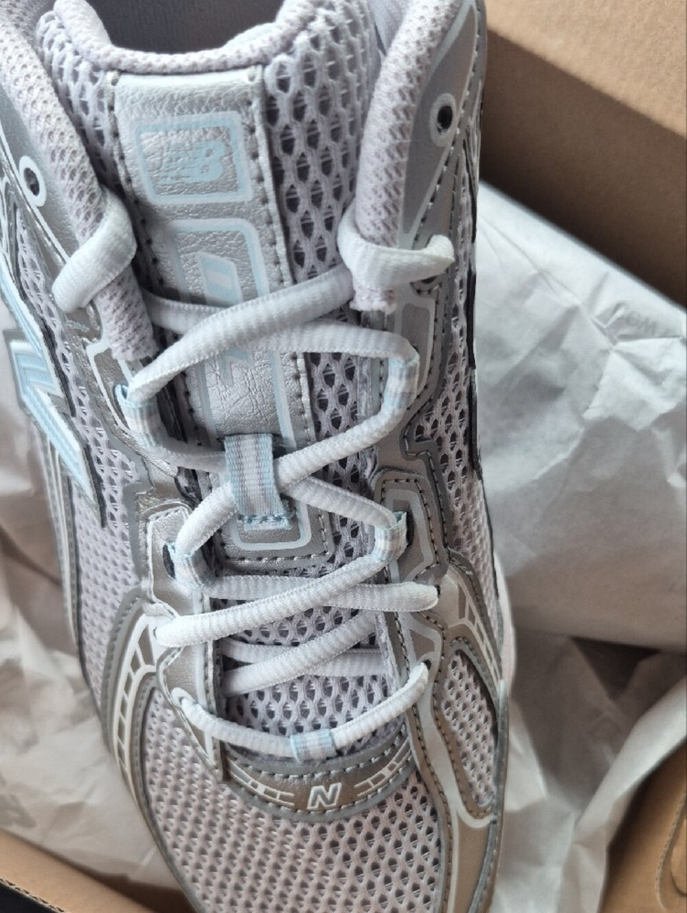 New Balance Women's Mesh Running Sneaker in Light Gray & Pale Blue - Picture 2 of 10